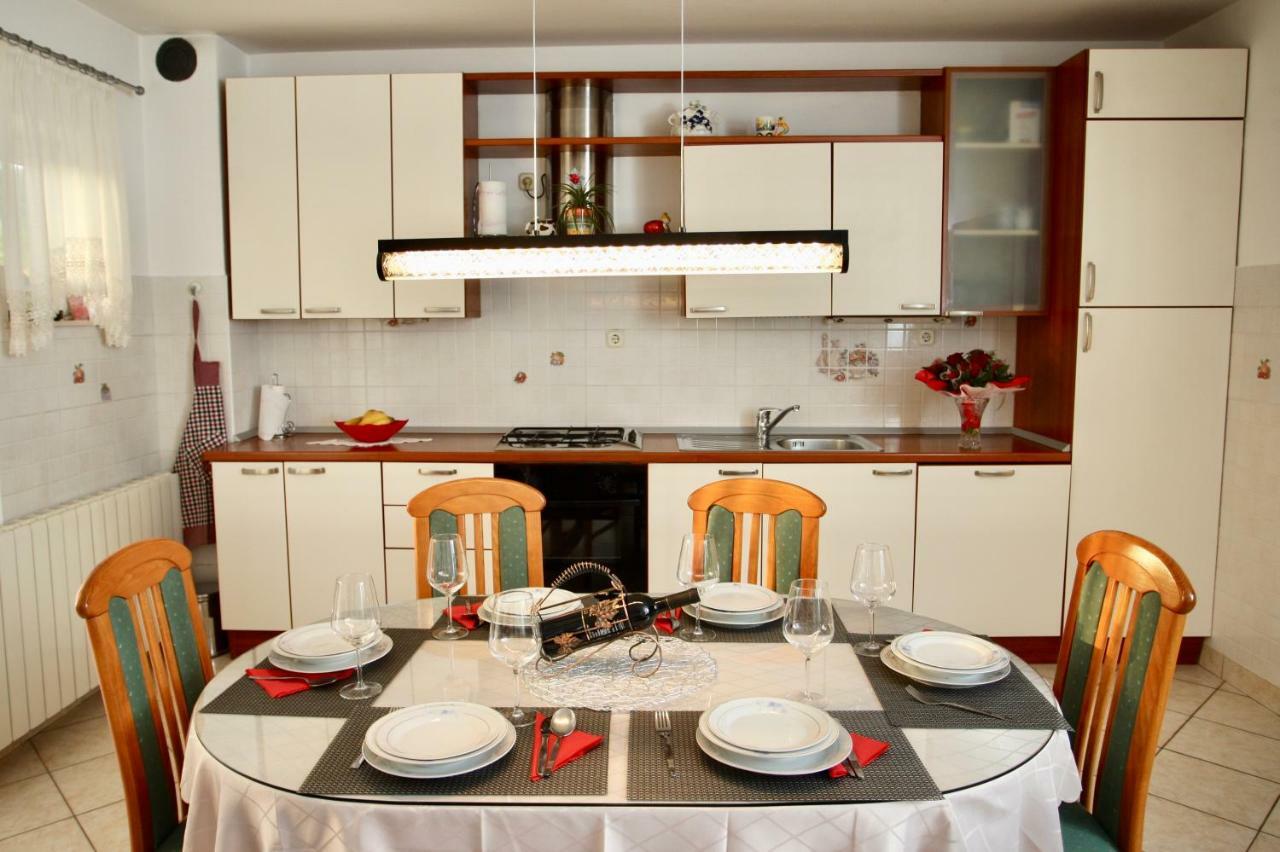 Villa Bartul Zagvozd Esterno foto